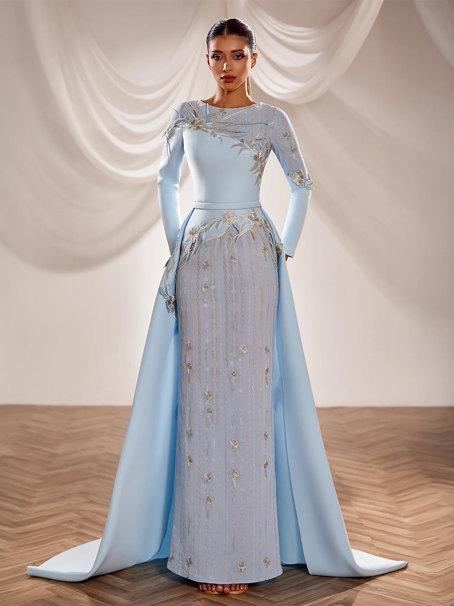 SS232- Scubalight blue gown with  long sleeves Light Blue US 01